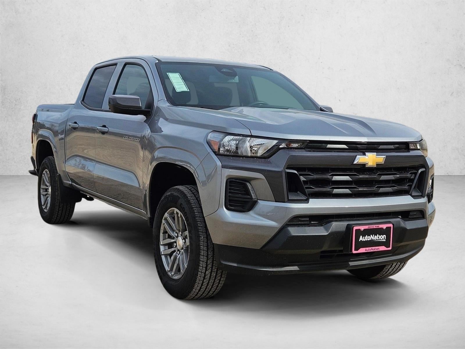 2025 Chevrolet Colorado WT/LT