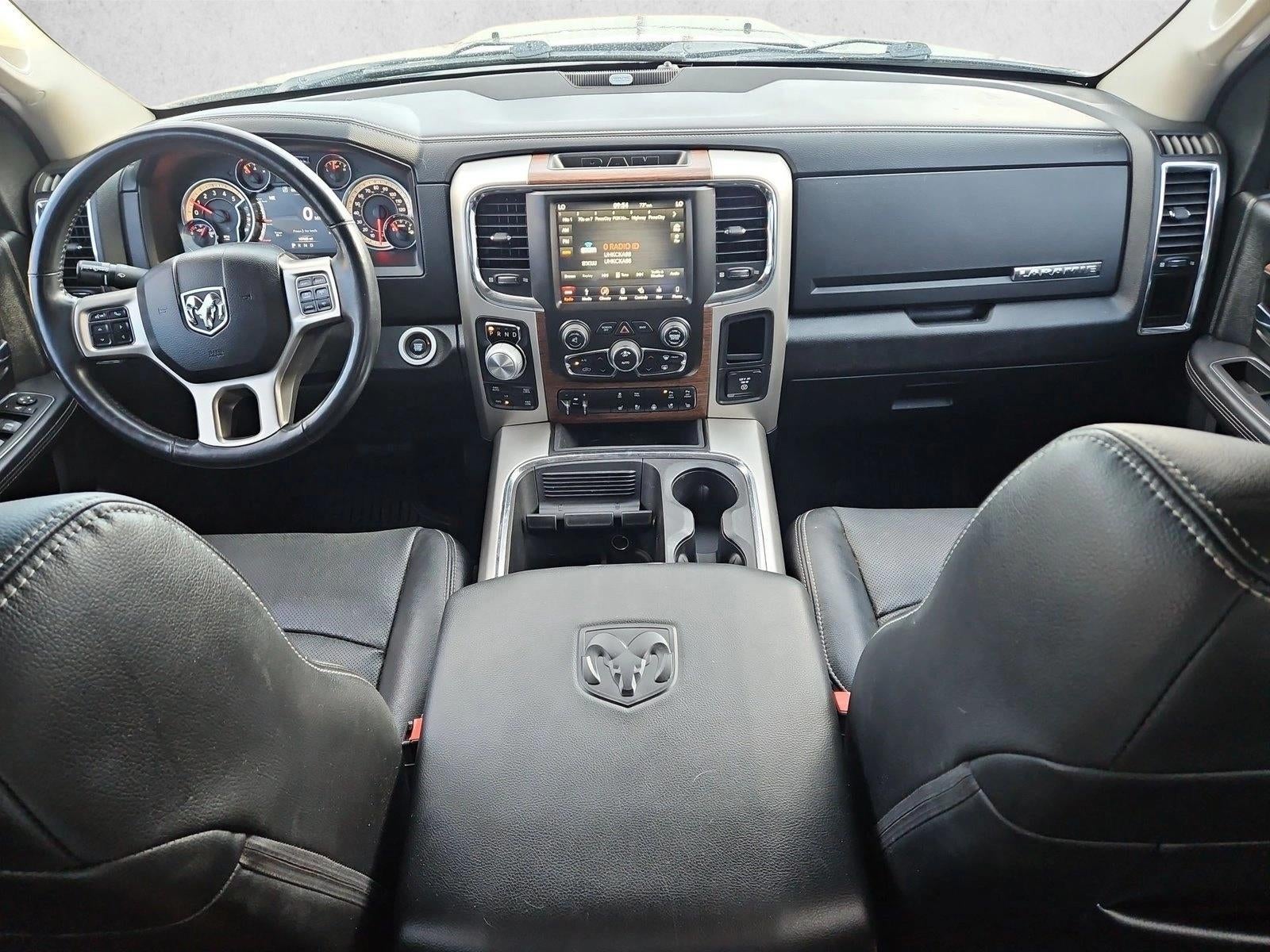2018 RAM 1500 Laramie Crew Cab 4x4 5'7" Box