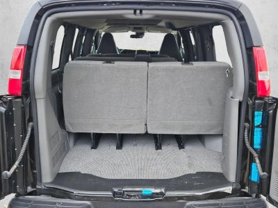 2024 Chevrolet Express Passenger 2500 1LT