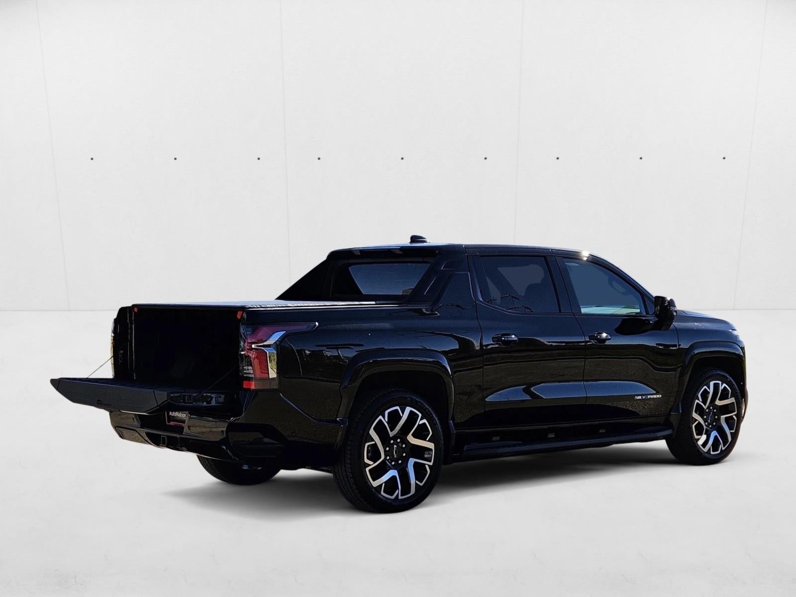 2024 Chevrolet Silverado EV RST