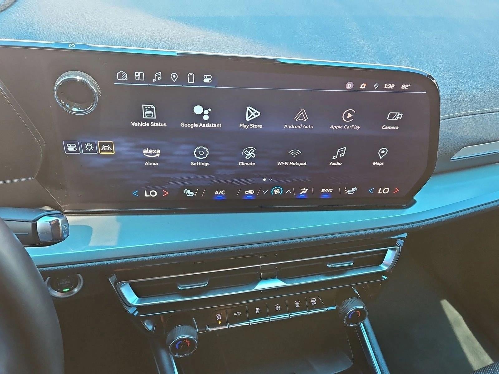 2024 Chevrolet Traverse LT