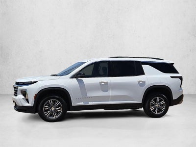2024 Chevrolet Traverse LT