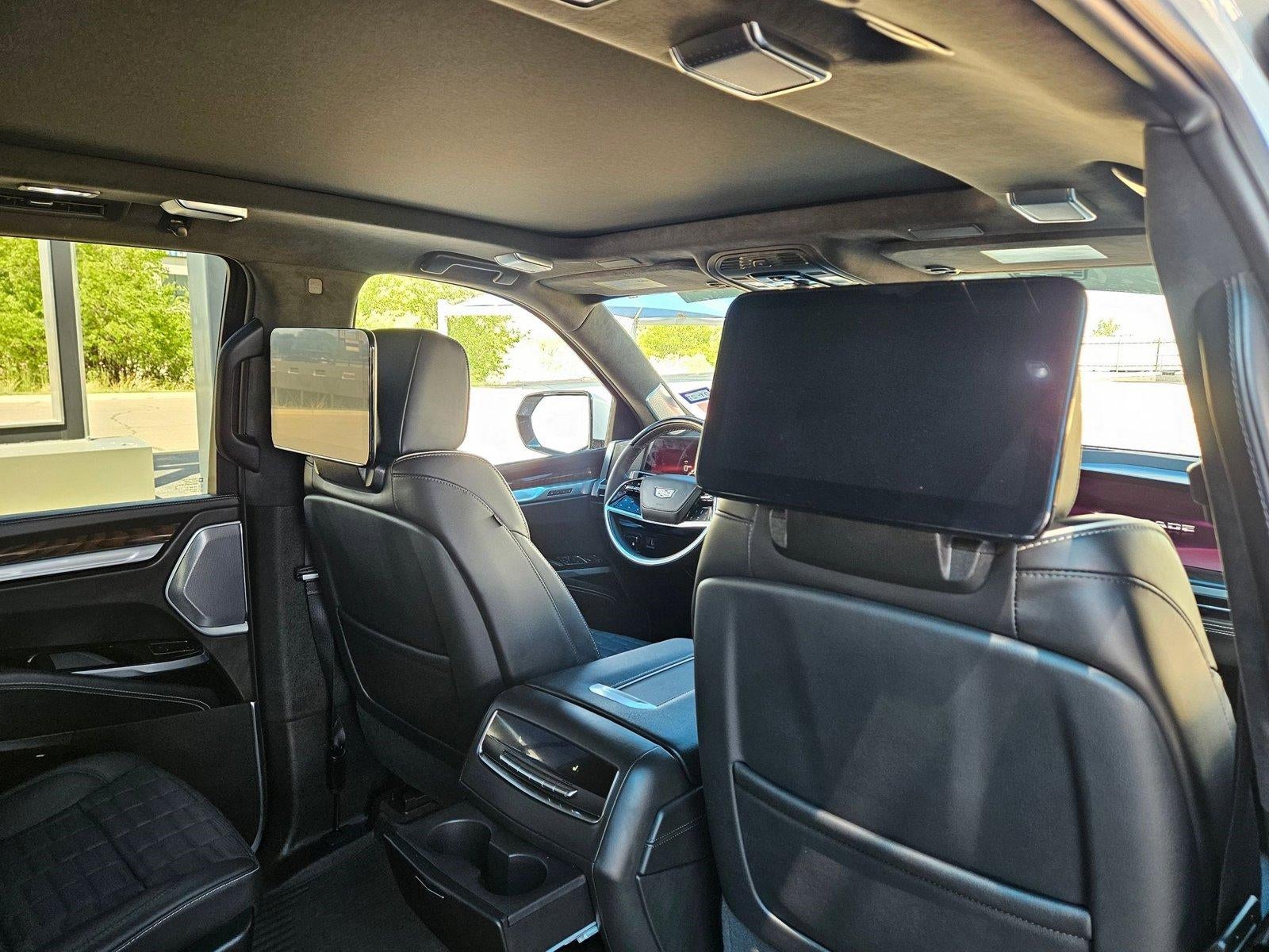 2025 Cadillac Escalade Sport Platinum