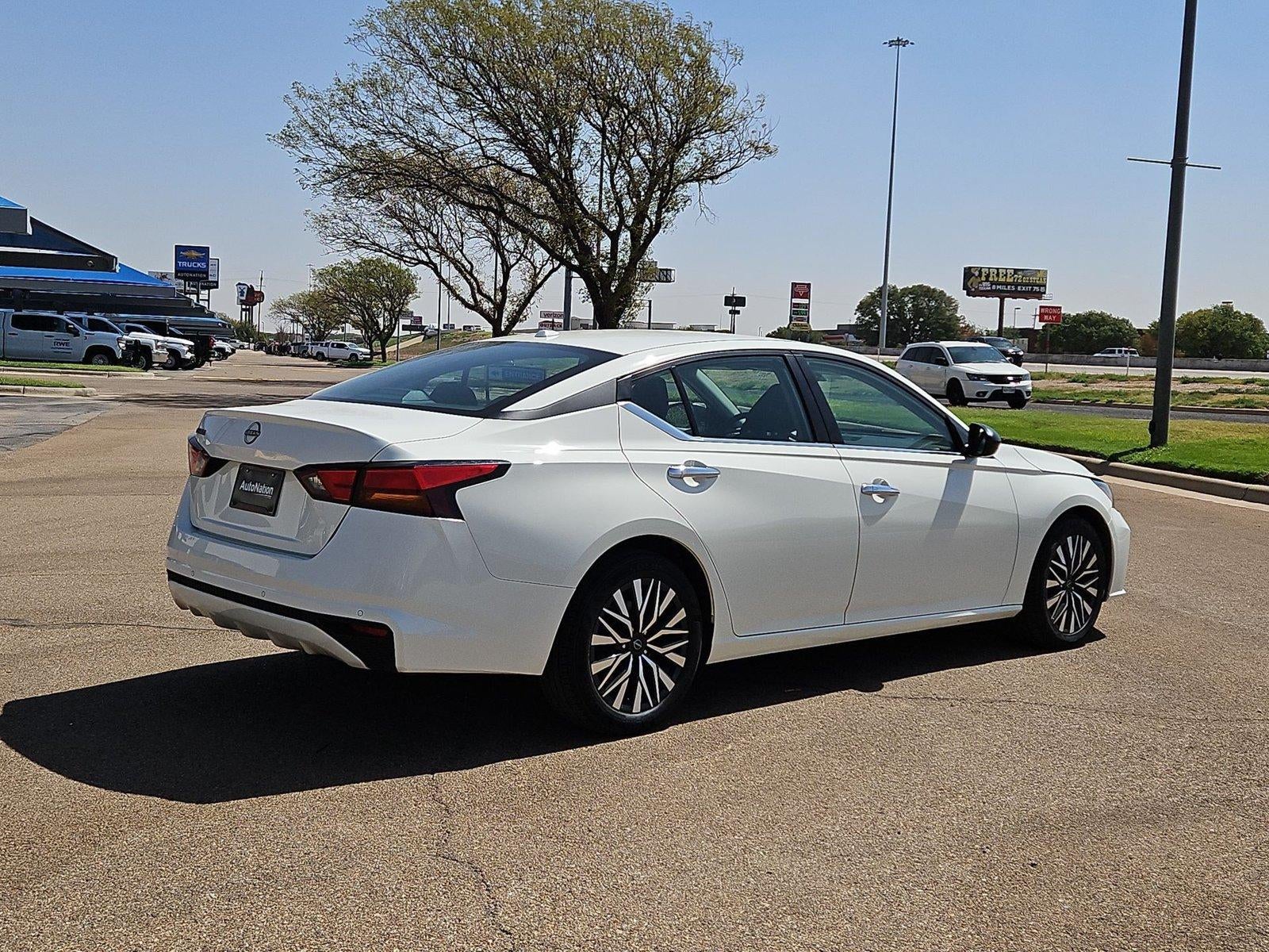 2025 Nissan Altima SV