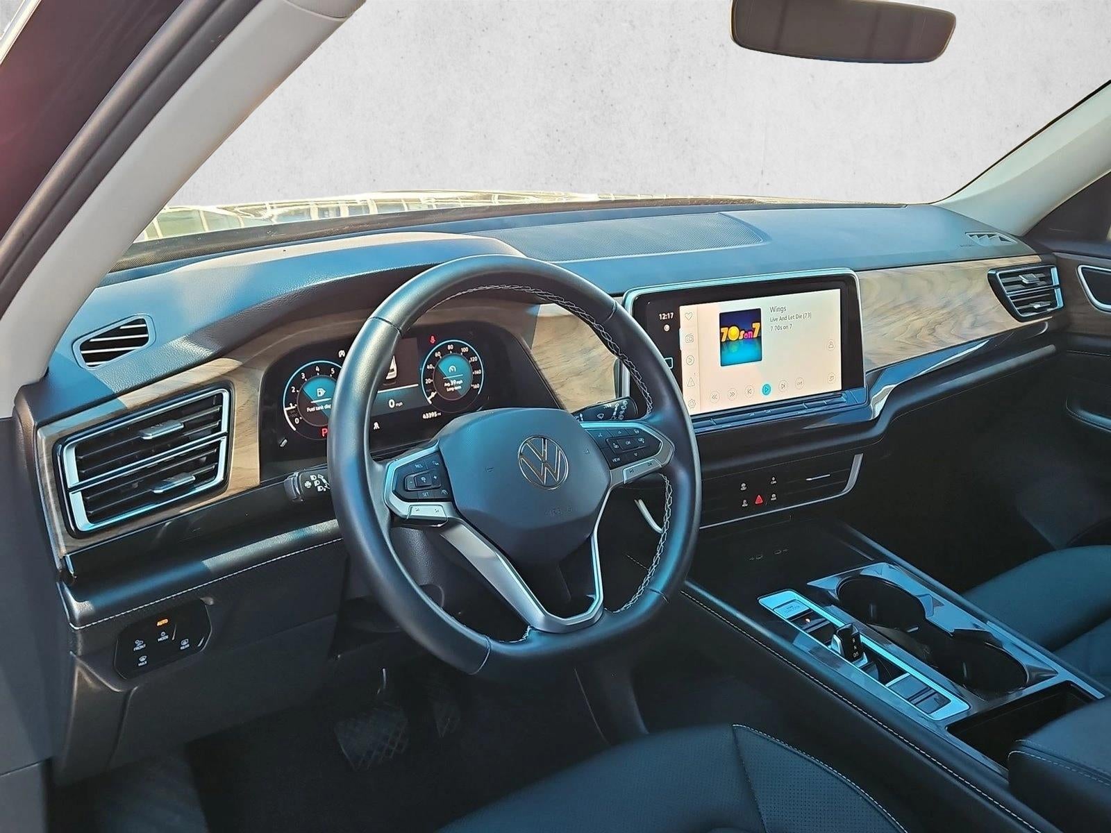 2025 Volkswagen Atlas 2.0T SE w/Technology