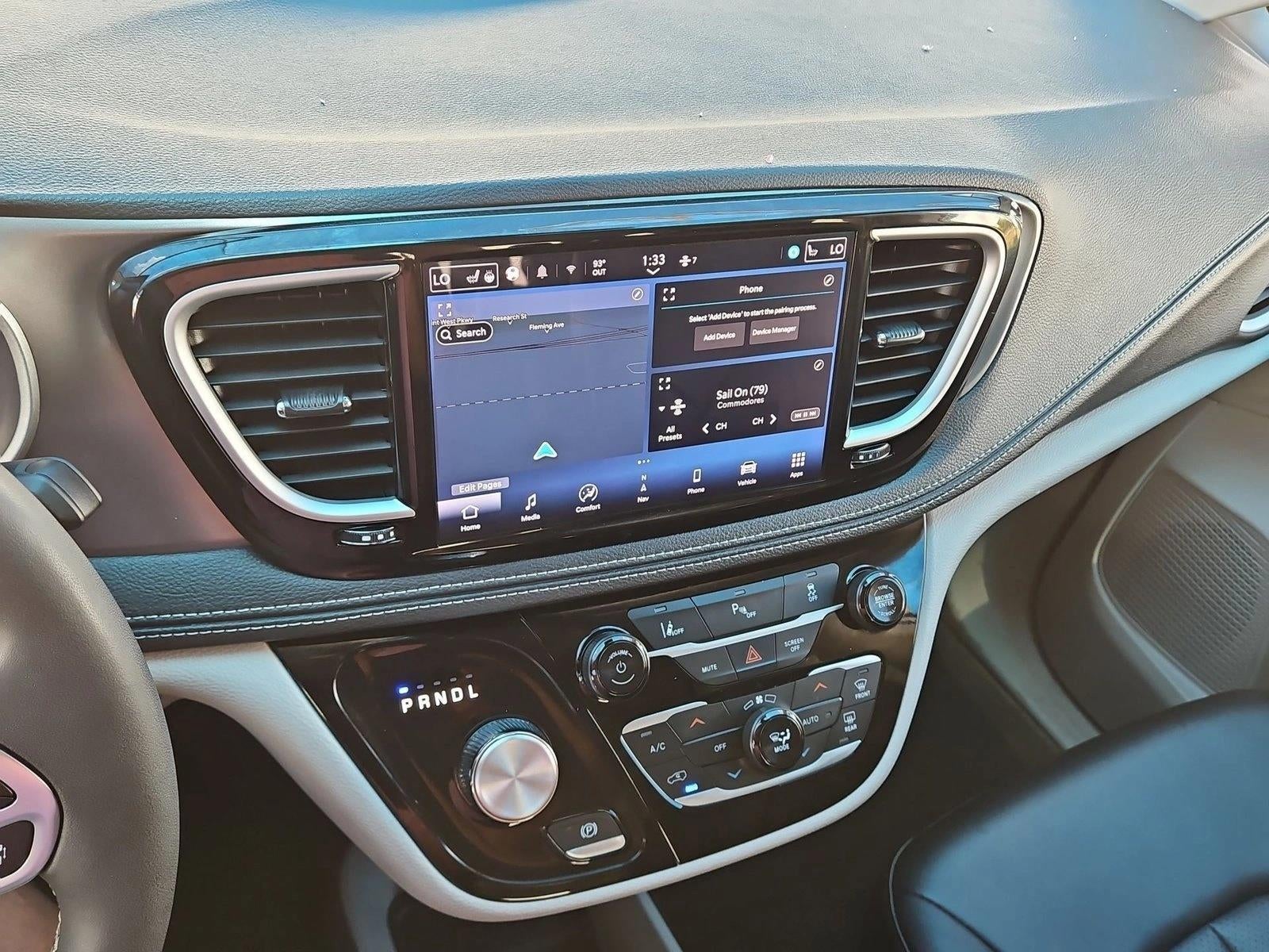 2024 Chrysler Pacifica Hybrid Select
