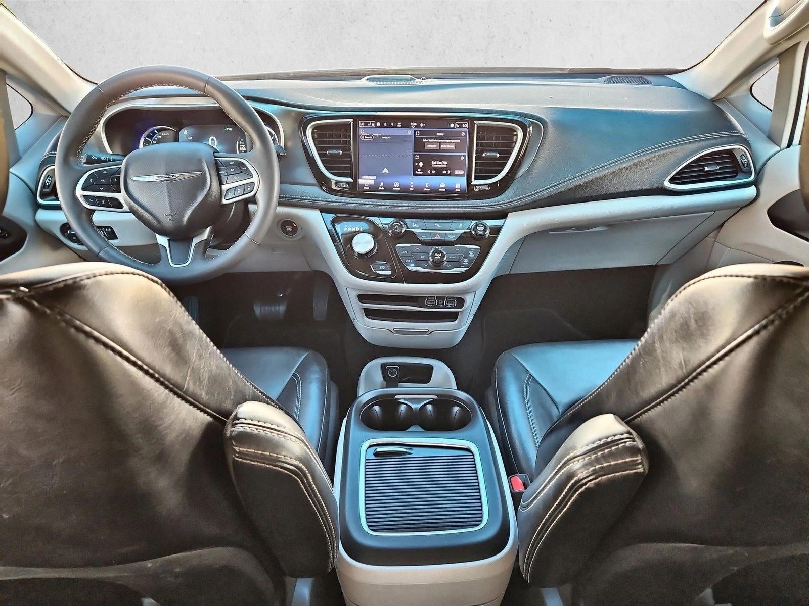 2024 Chrysler Pacifica Hybrid Select