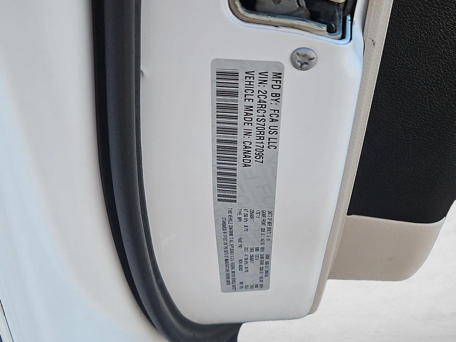 2024 Chrysler Pacifica Hybrid Select