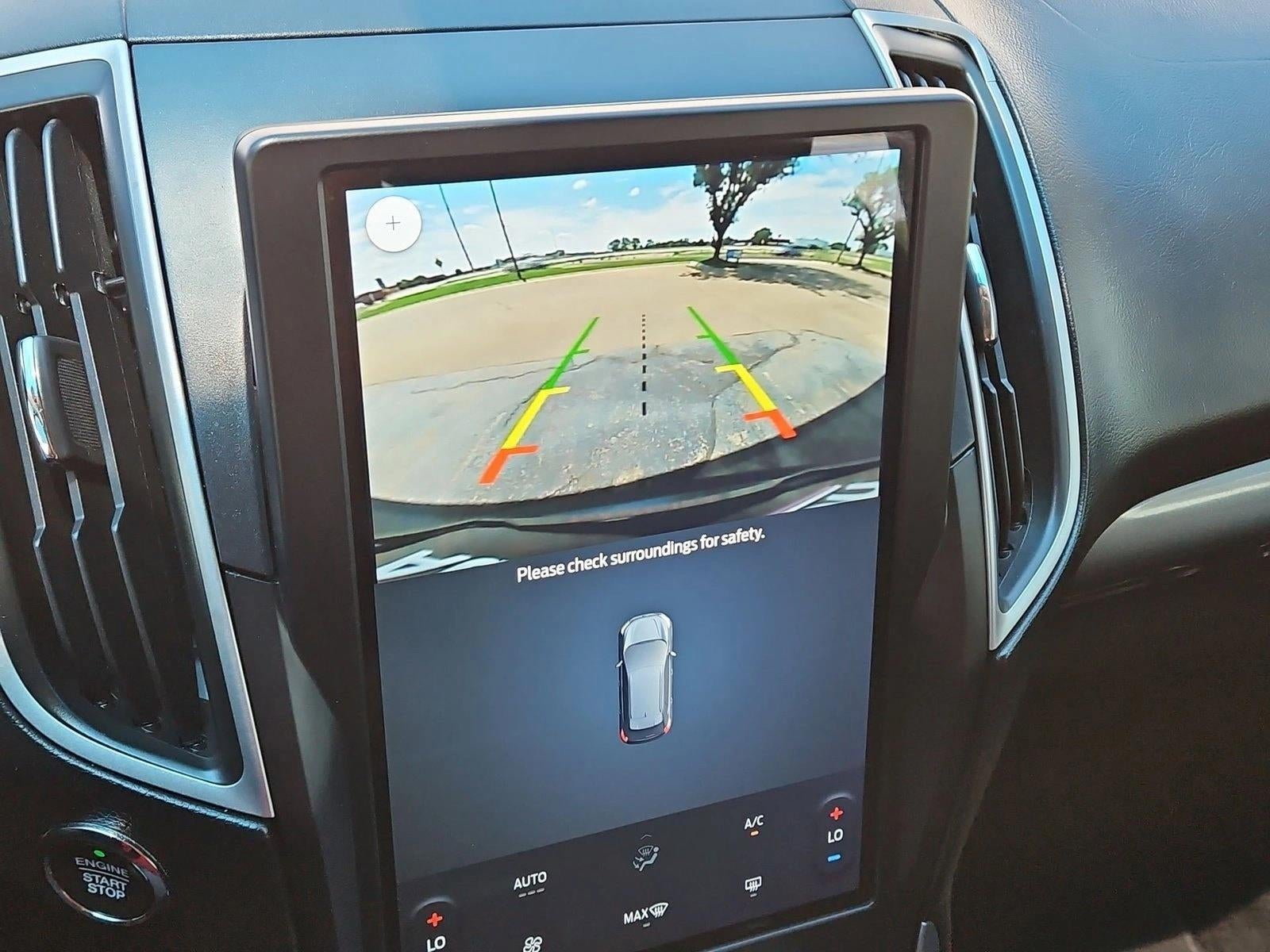 2022 Ford Edge SE