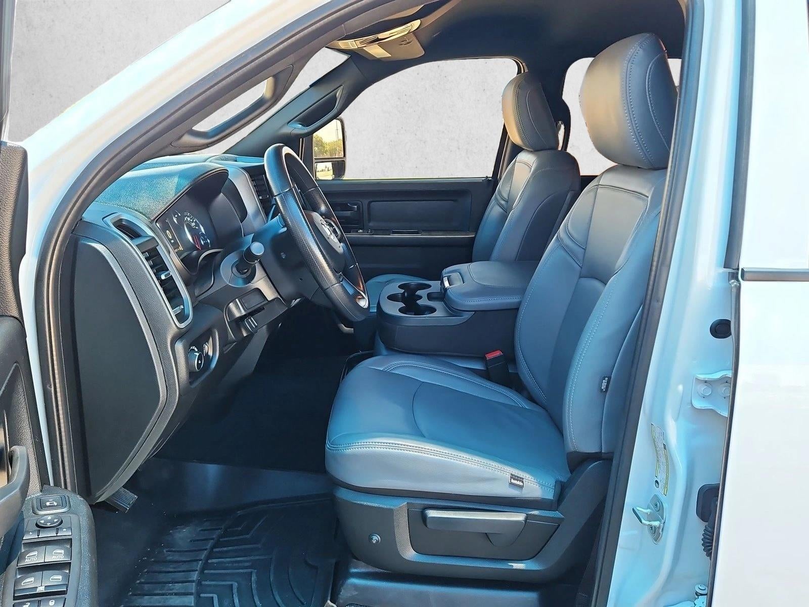 2024 RAM 3500 Tradesman Crew Cab 4x4 8' Box