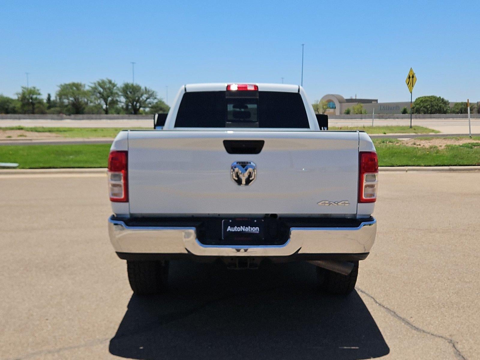 2024 RAM 3500 Tradesman Crew Cab 4x4 8' Box