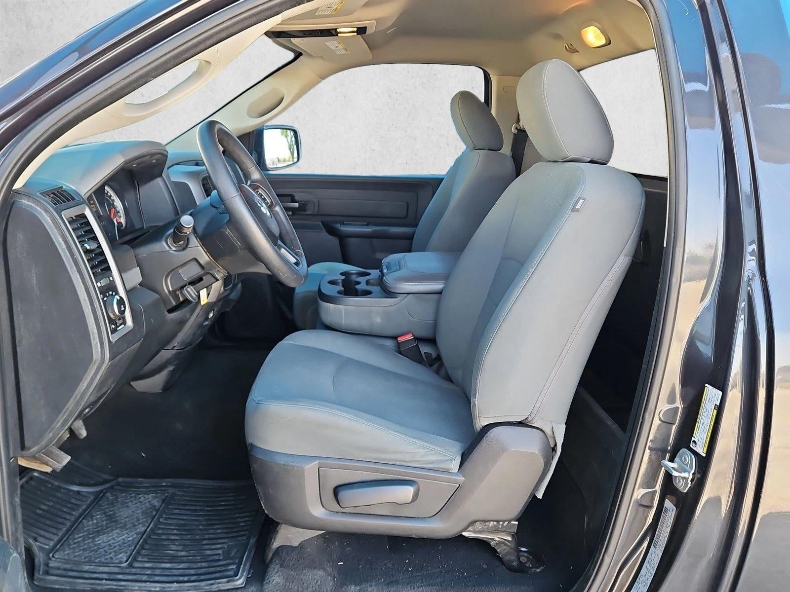 2018 RAM 1500 Express Regular Cab 4x2 6'4" Box