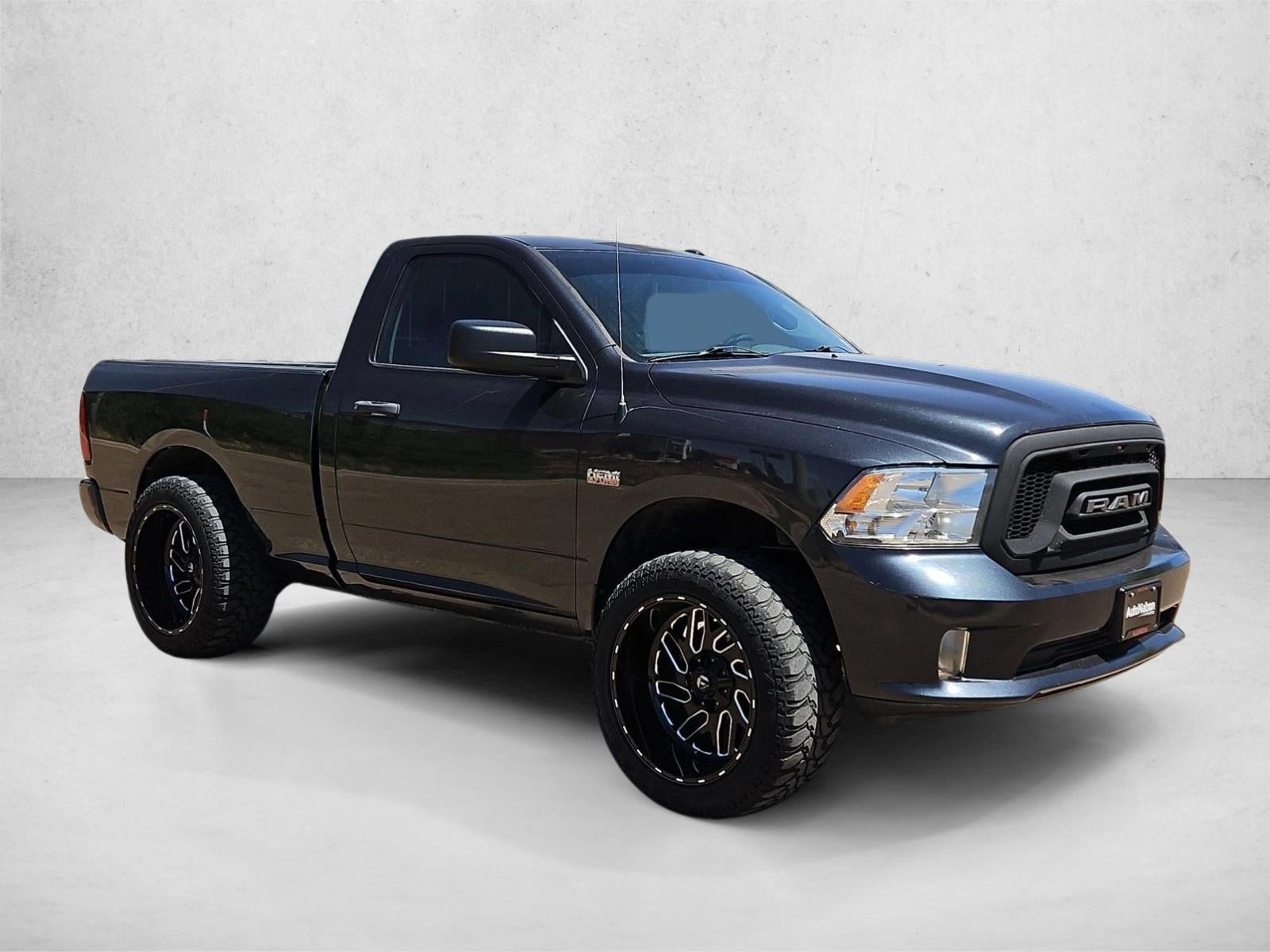 2018 RAM 1500 Express Regular Cab 4x2 6'4" Box