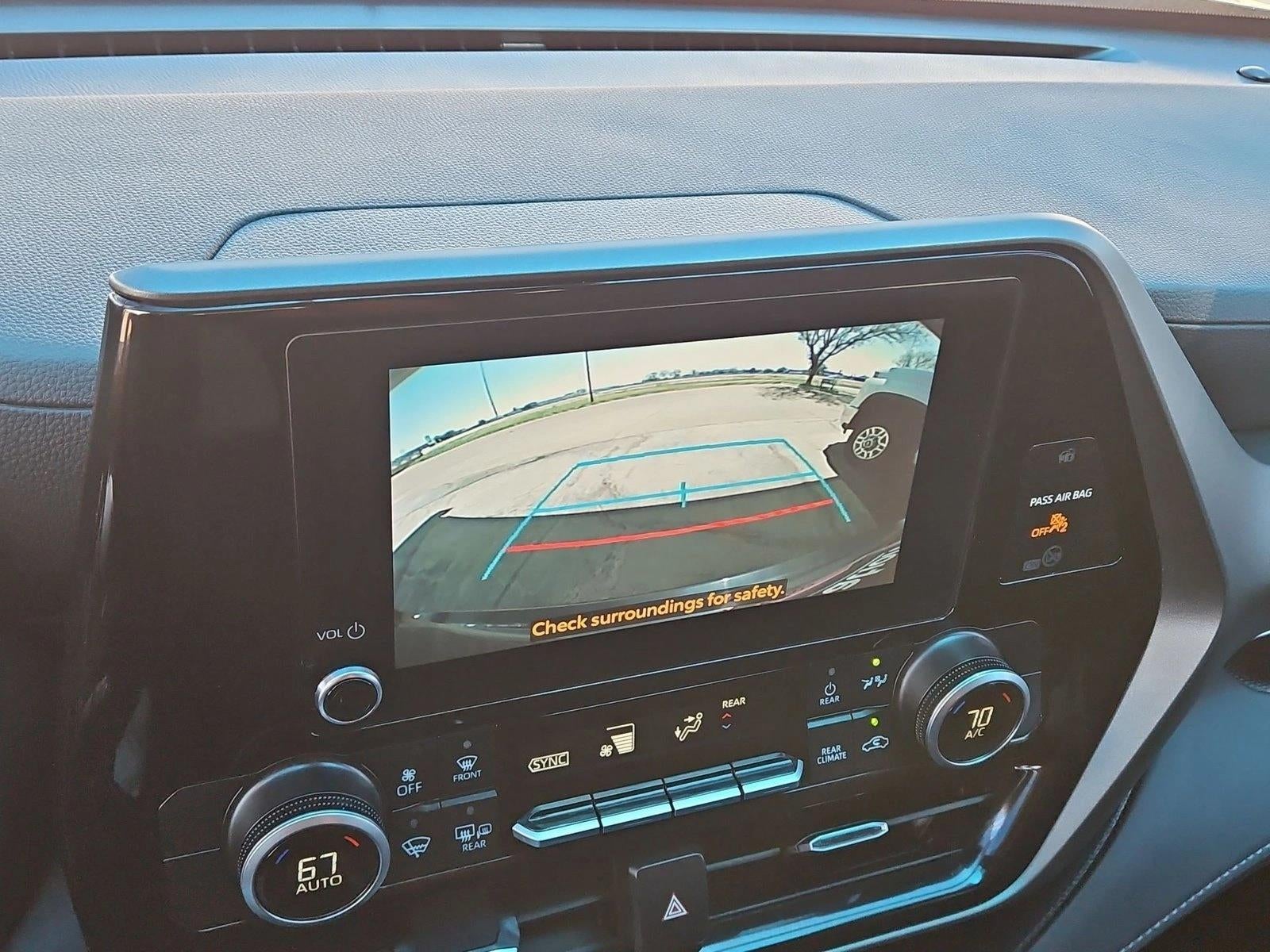 2025 Toyota Highlander LE