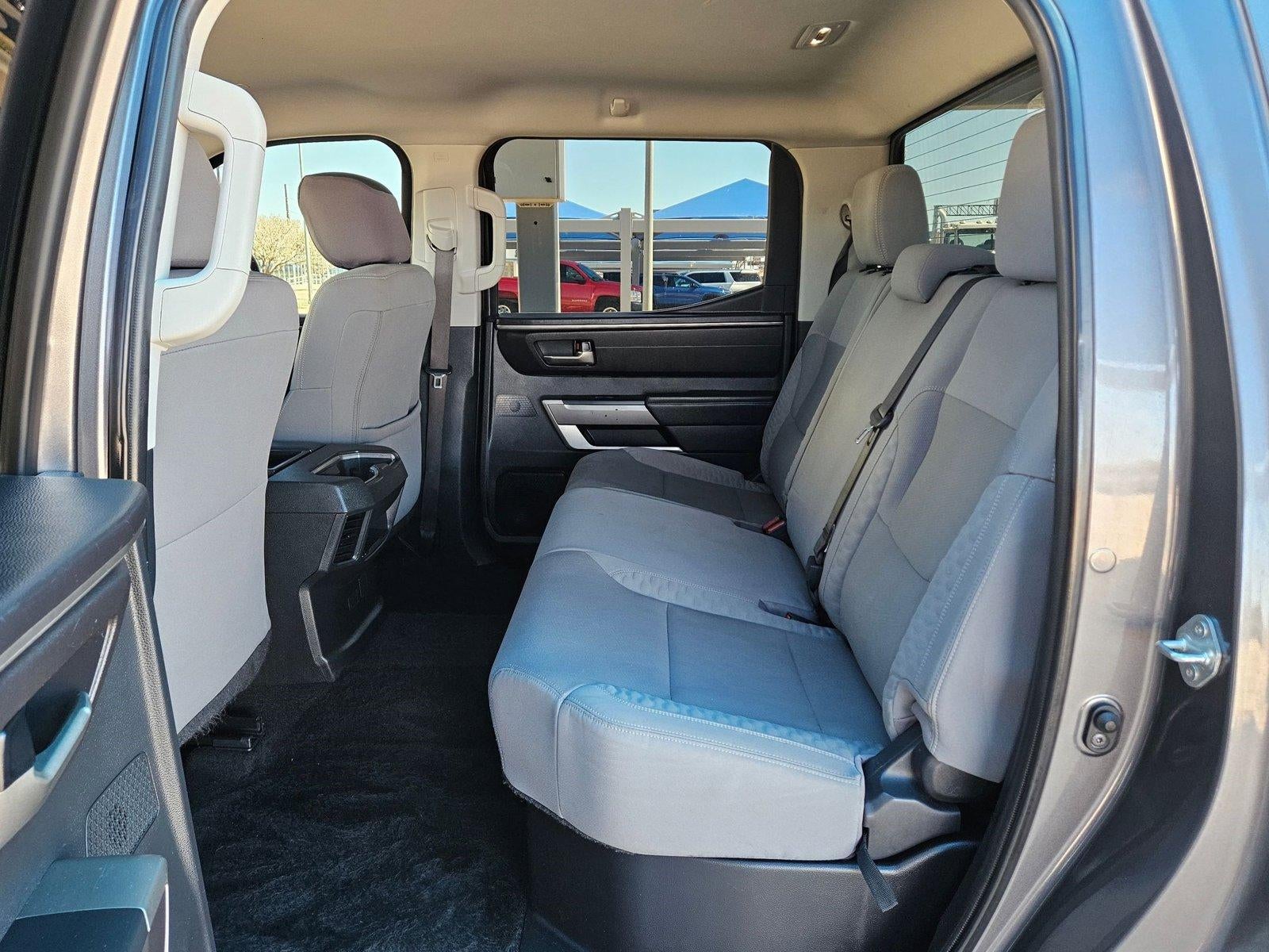 2022 Toyota Tundra 4WD SR5