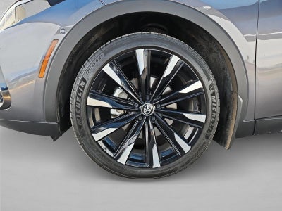 2024 Toyota Crown Platinum