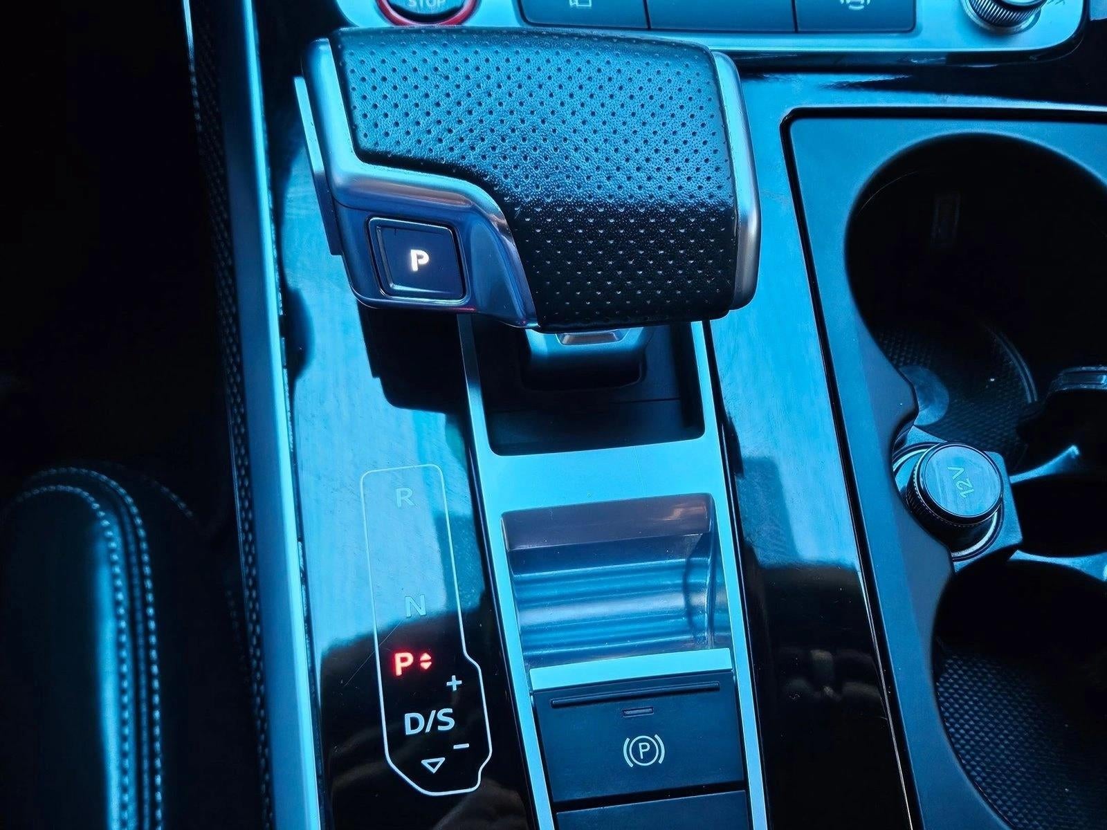 2022 Audi SQ7 Premium Plus