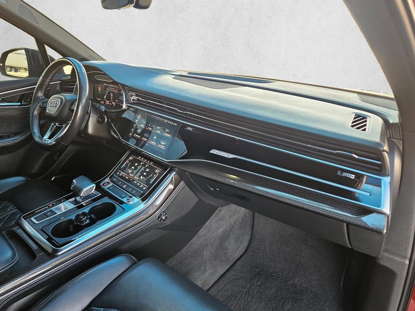 2022 Audi SQ7 Premium Plus