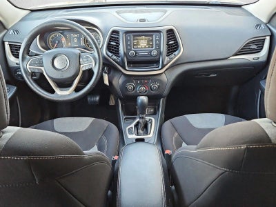 2016 Jeep Cherokee Sport