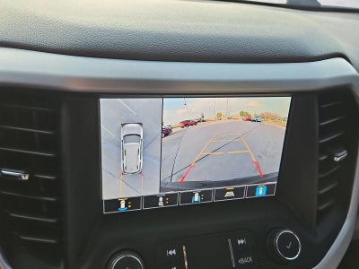 2022 GMC Acadia SLT