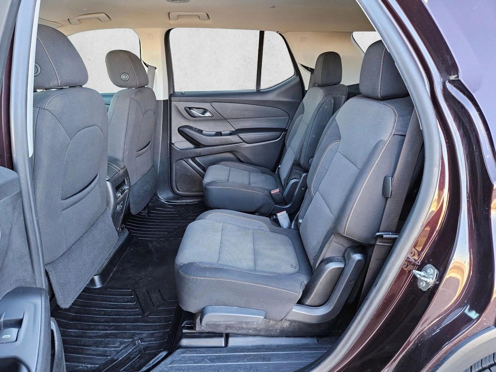 2021 Chevrolet Traverse LT Cloth