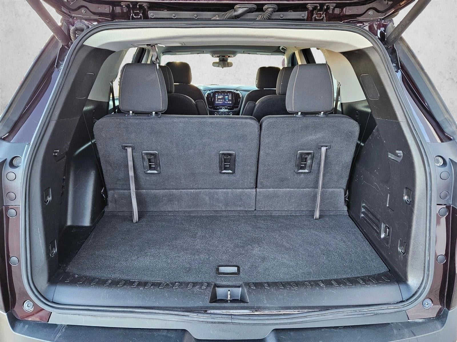 2021 Chevrolet Traverse LT Cloth