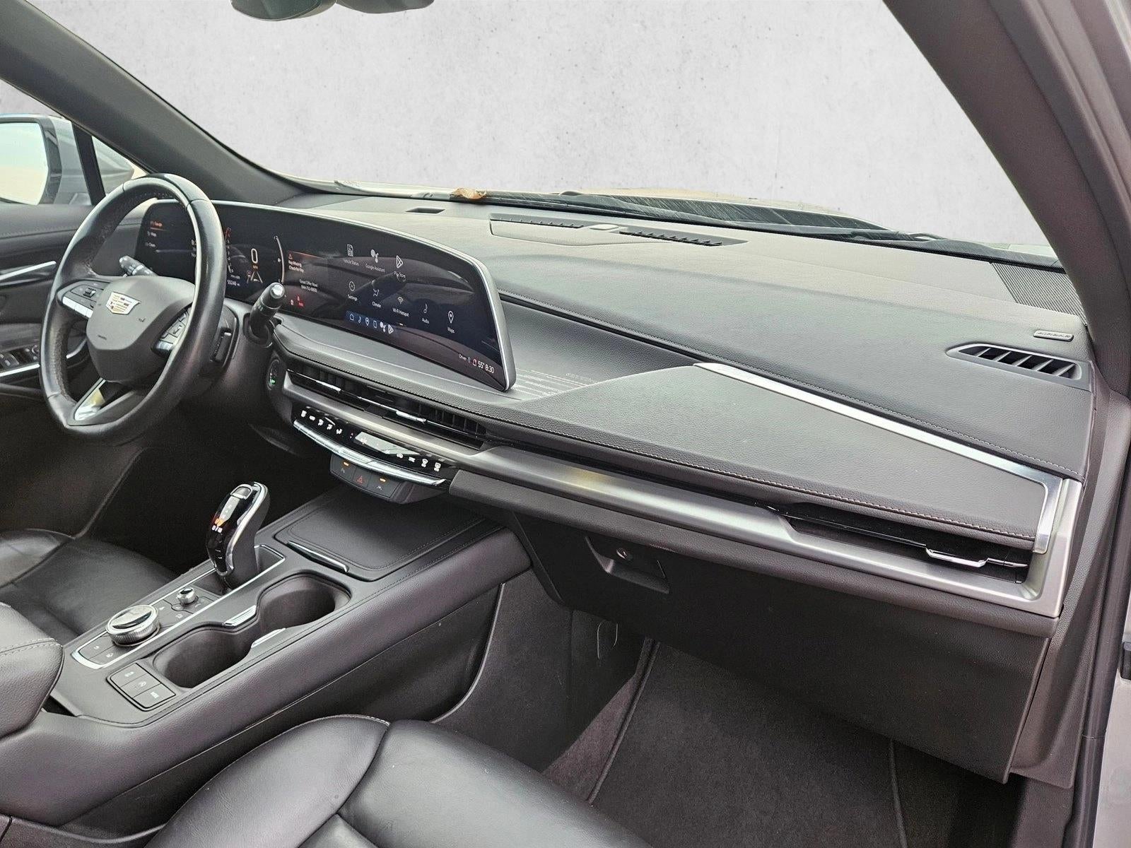 2024 Cadillac XT4 Premium Luxury