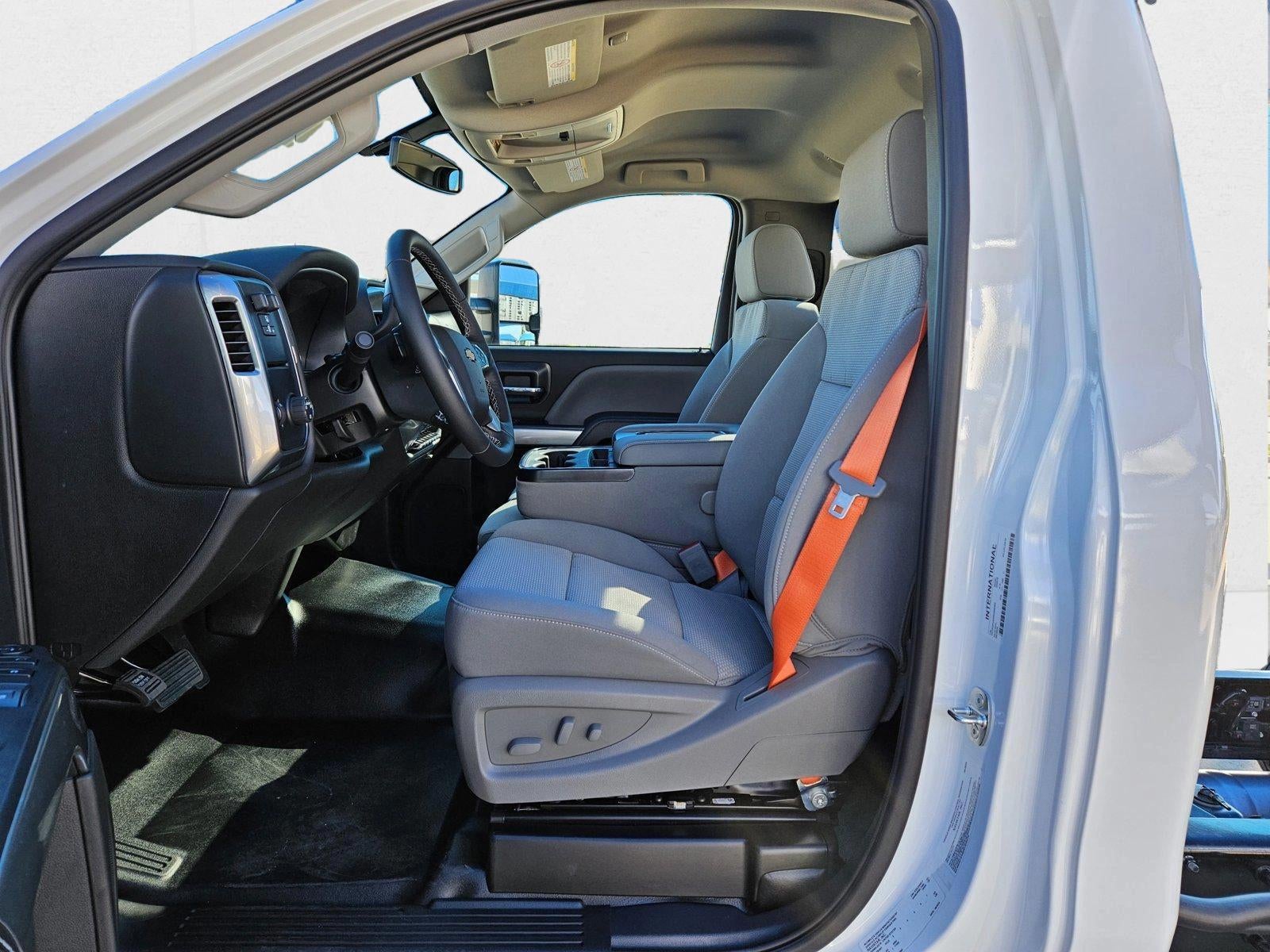 2024 Chevrolet Silverado 4500 HD LT