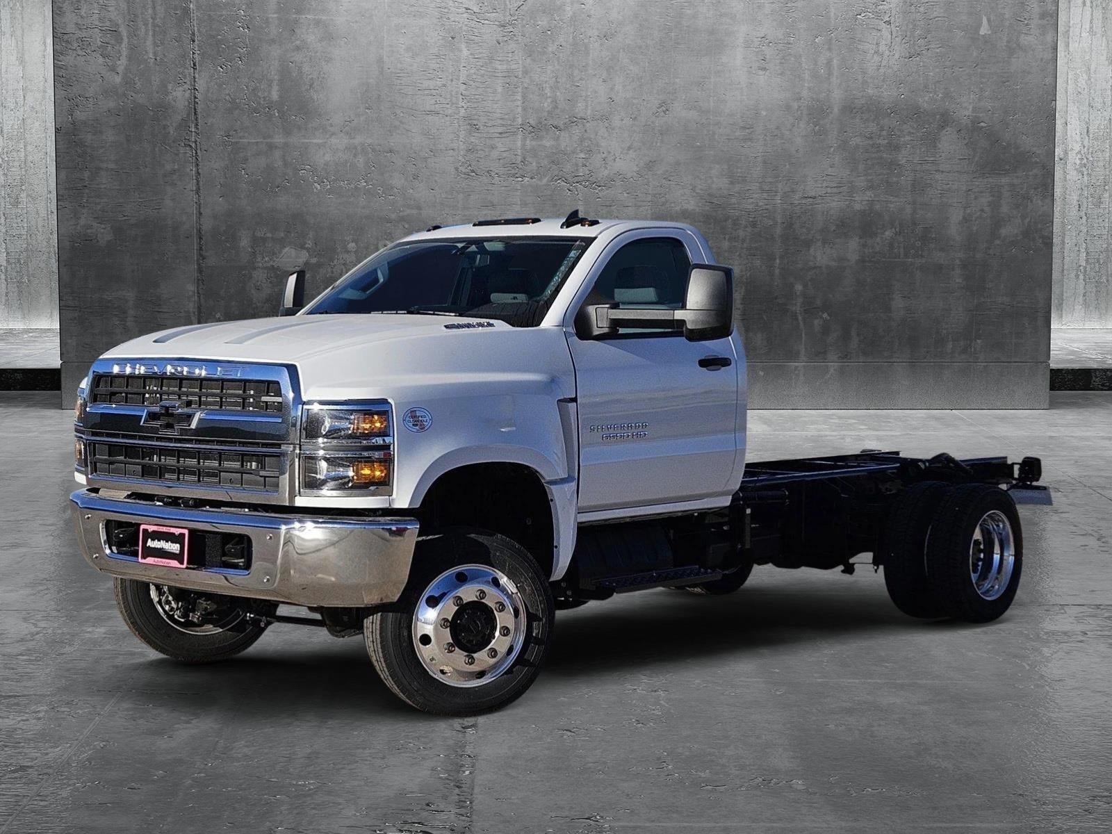 2024 Chevrolet Silverado 6500 HD Work Truck