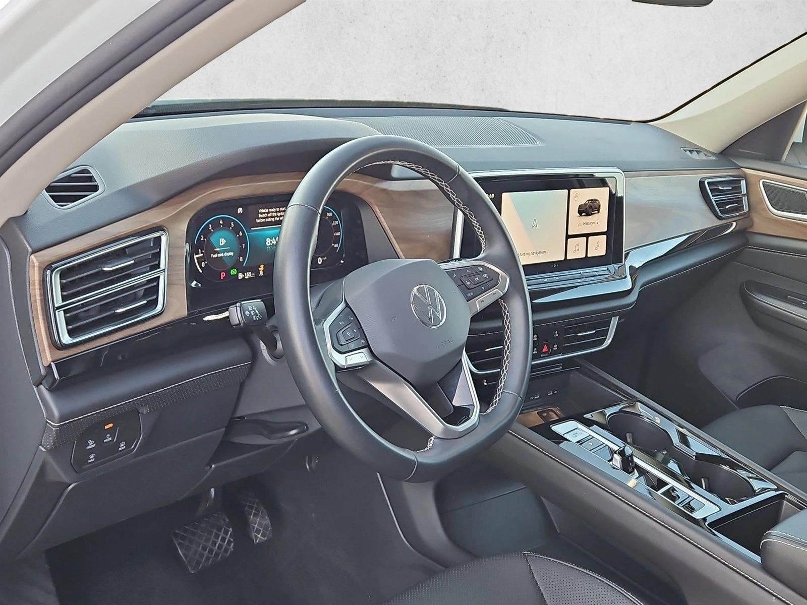 2025 Volkswagen Atlas 2.0T SE w/Technology