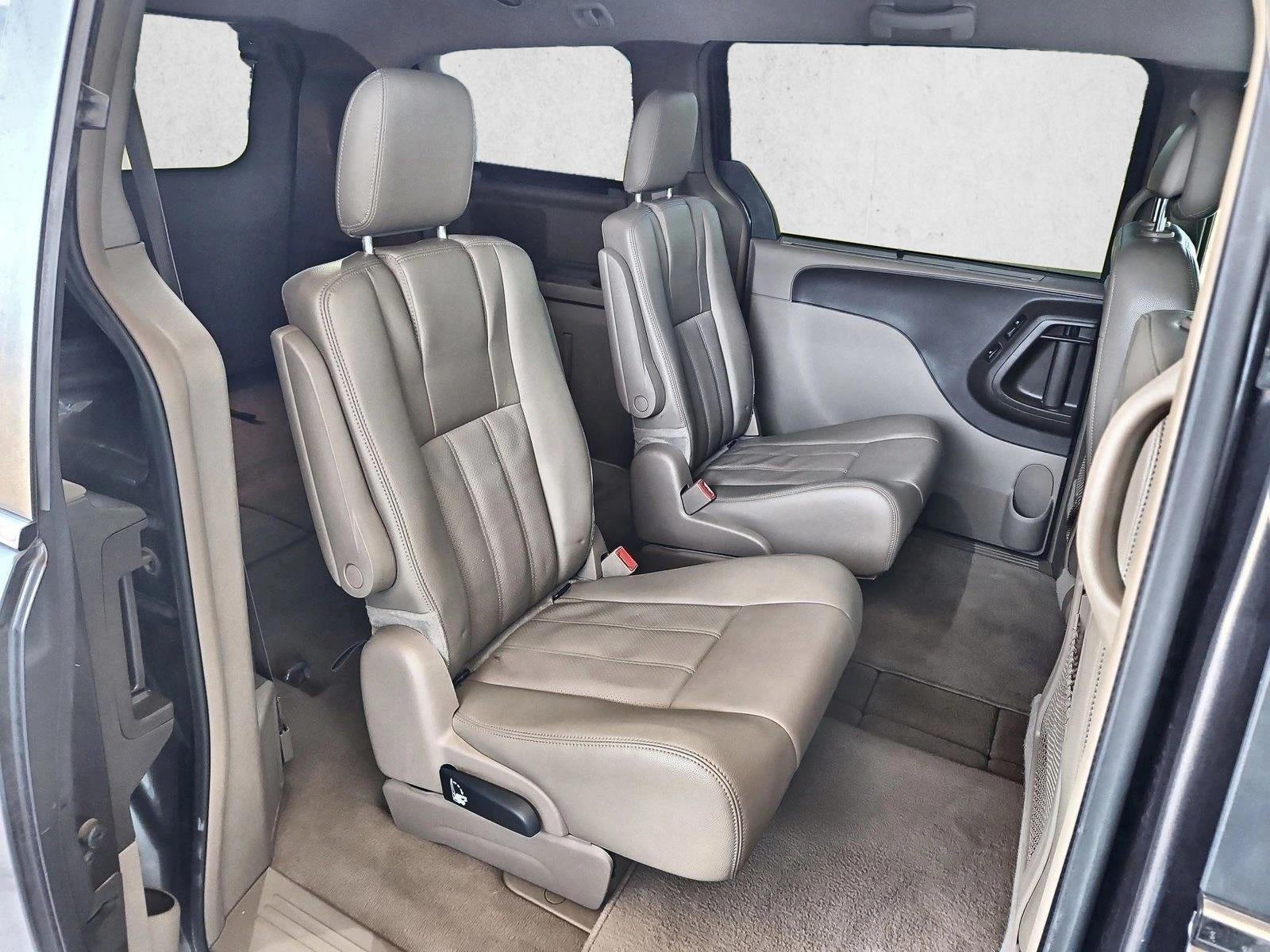 2015 Chrysler Town & Country Touring-L