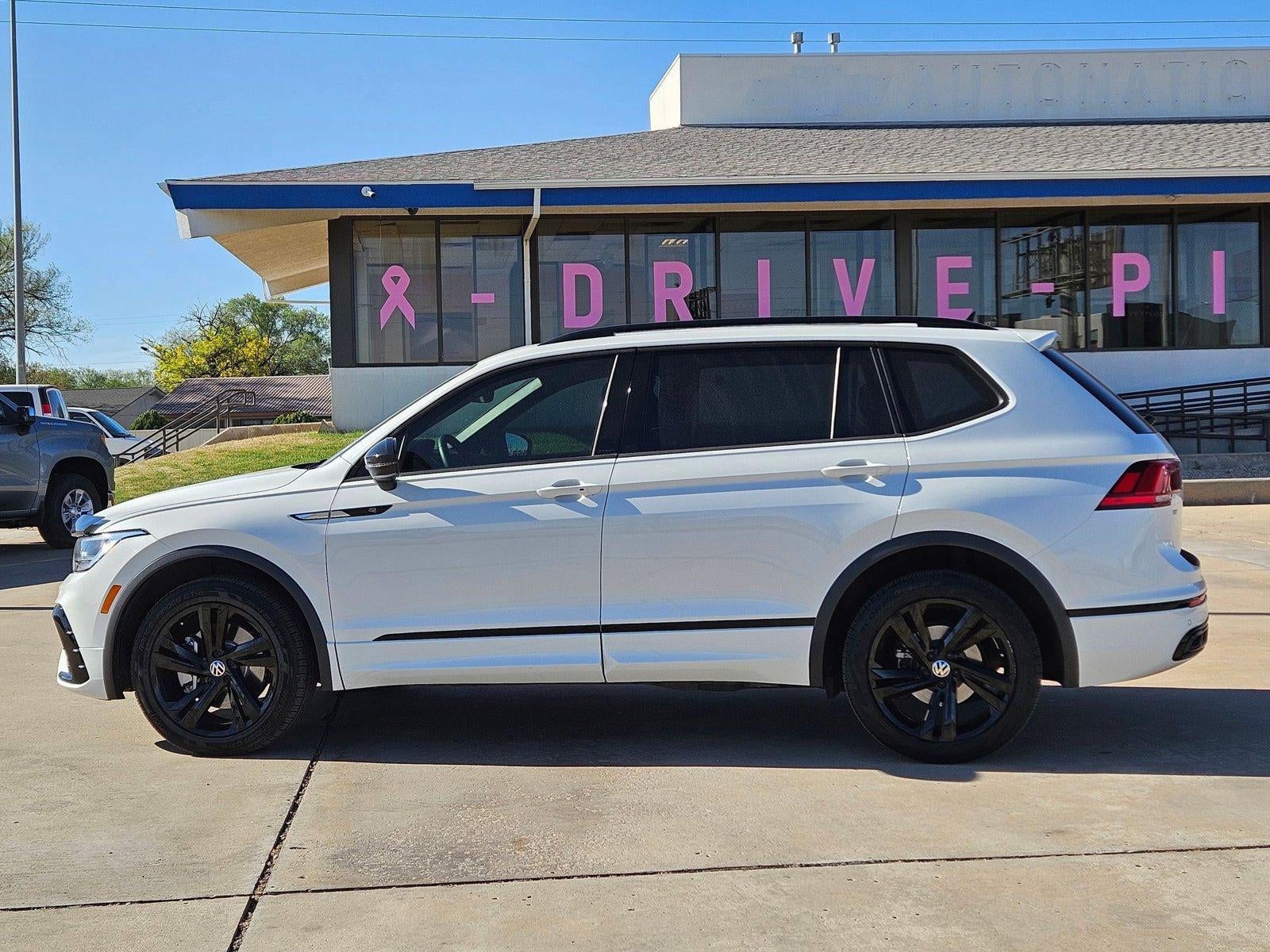 2023 Volkswagen Tiguan SE R-Line Black