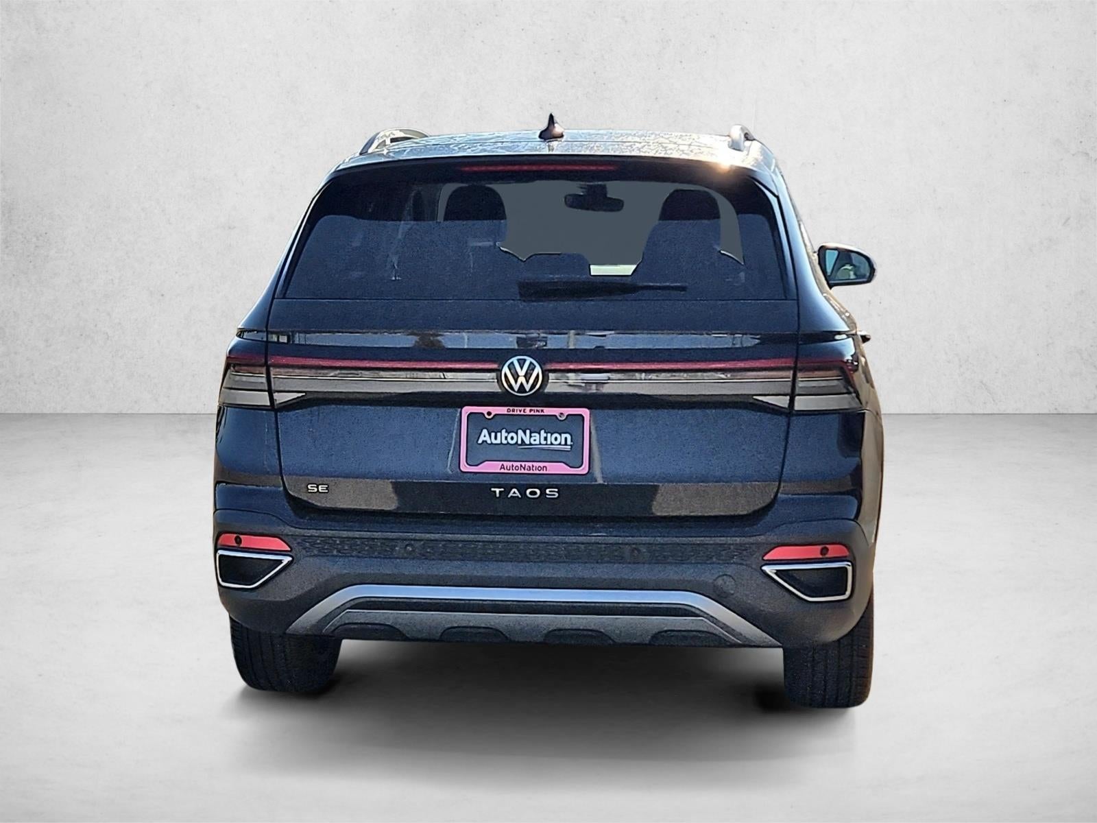 2025 Volkswagen Taos SE