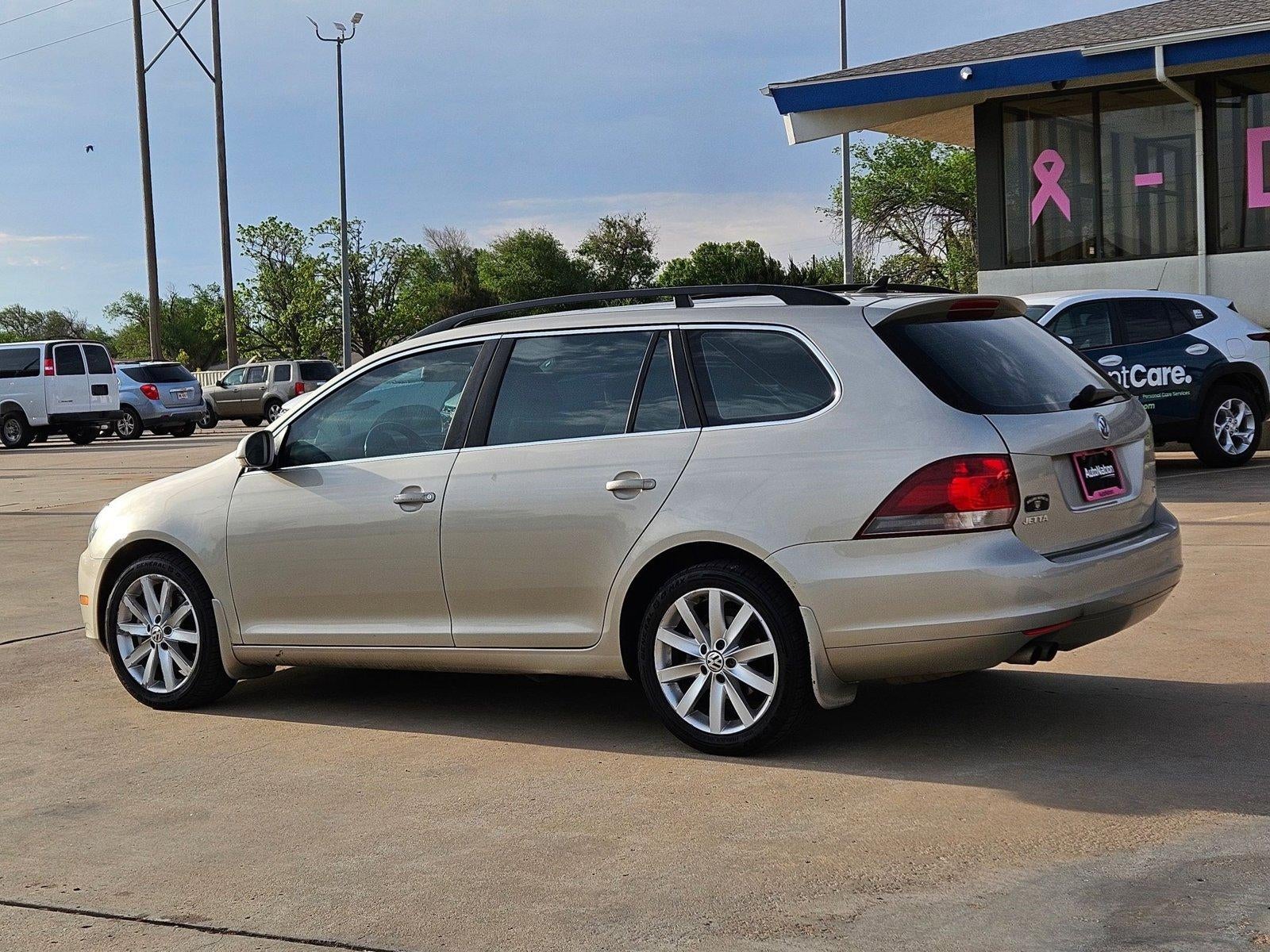 2014 Volkswagen Jetta SportWagen TDI w/Sunroof