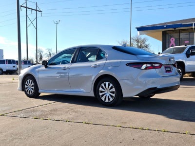 2023 Toyota Camry Hybrid LE