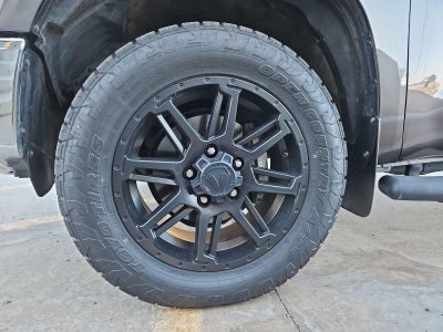 2017 Toyota Tundra 4WD SR5