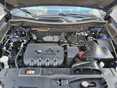 2016 Mitsubishi Outlander SE