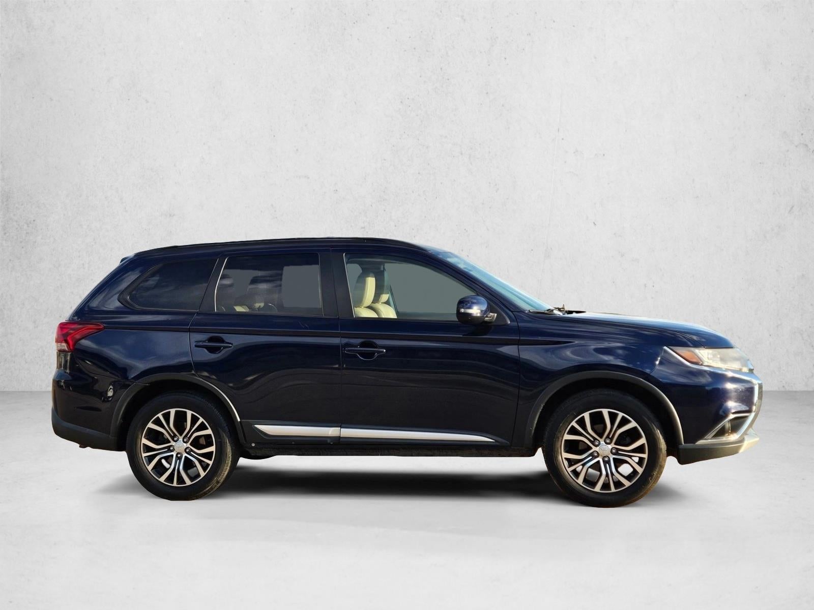 2016 Mitsubishi Outlander SE