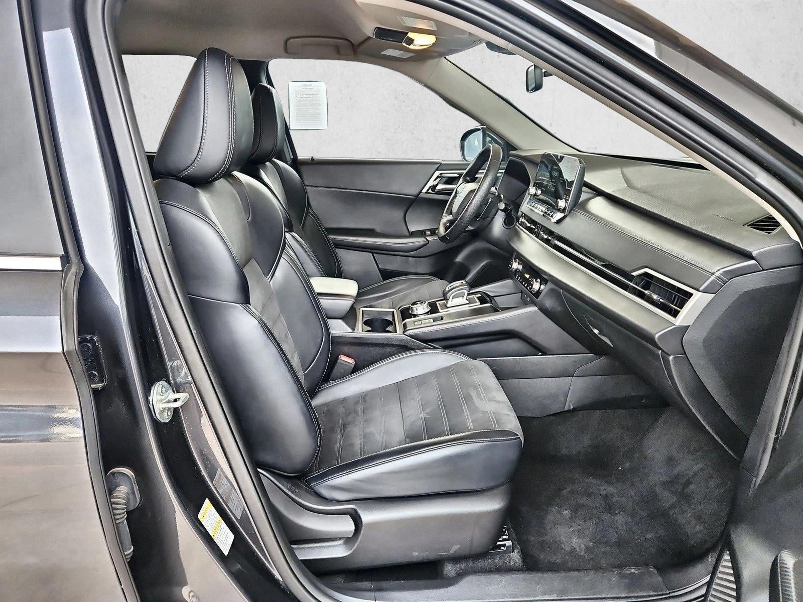 2024 Mitsubishi Outlander SE